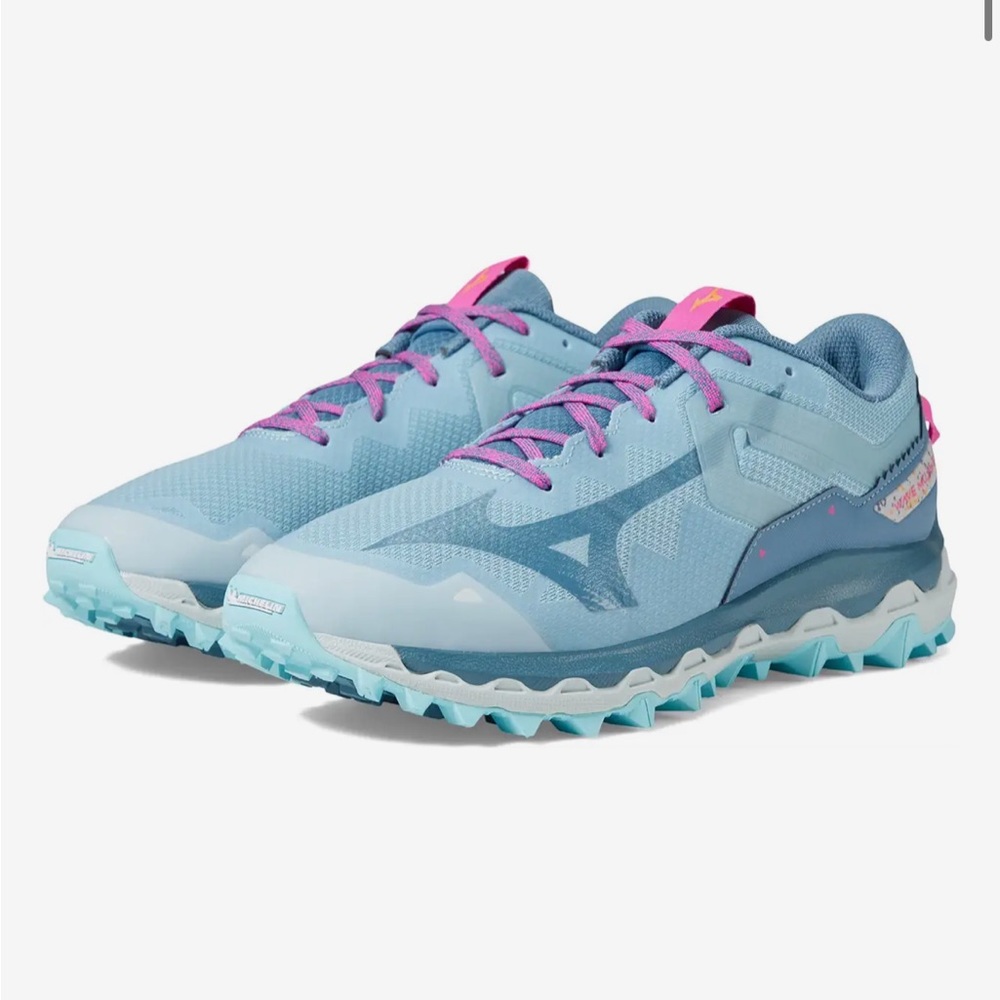 Mizuno Wave Mujin 9 - size 8.5